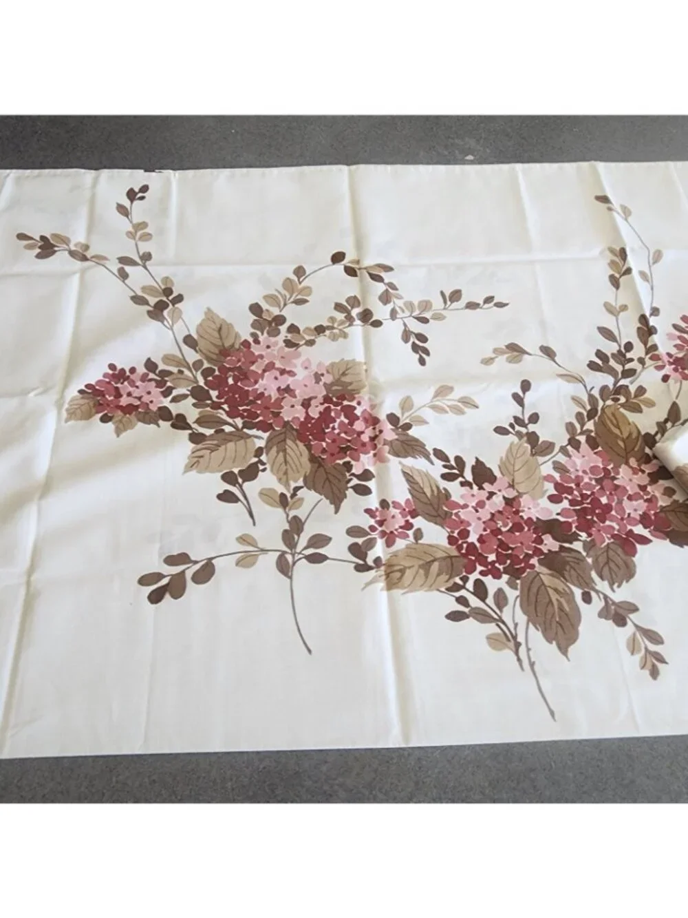 Vintage Springmaid King Pillowcases Set of 2 Pink Mauve Hydrangea Floral Percale